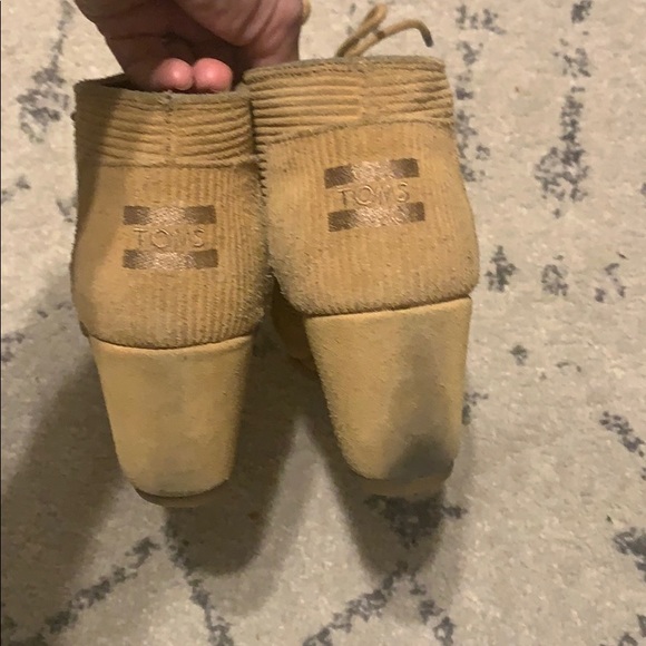 Tom’s wedge corduroy tie bootie - Picture 2 of 6